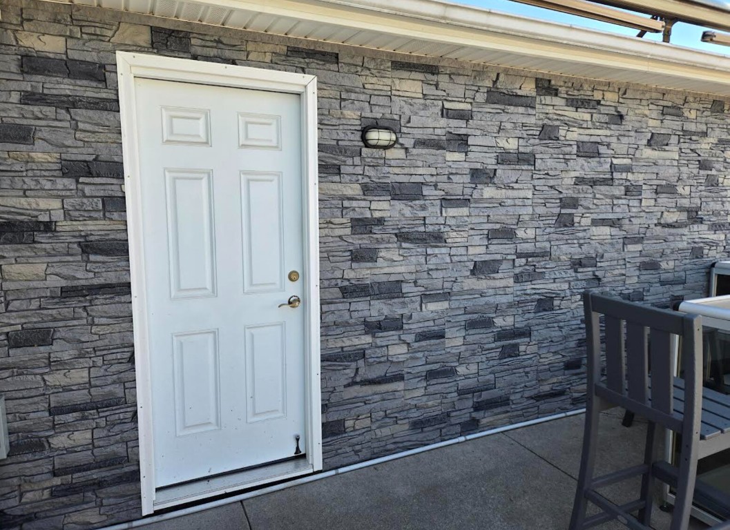 Stone veneer siding and installation services in Berkeley, CA